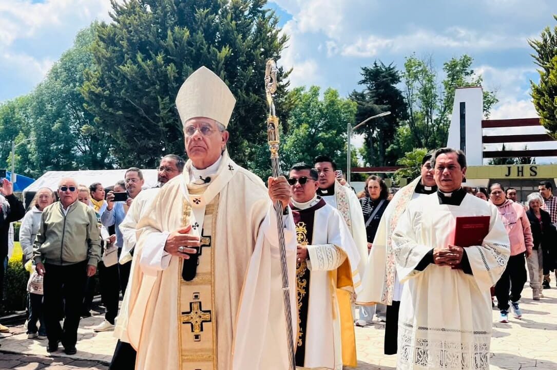 Misa Crismal en la Arquidiócesis de Tulancingo.