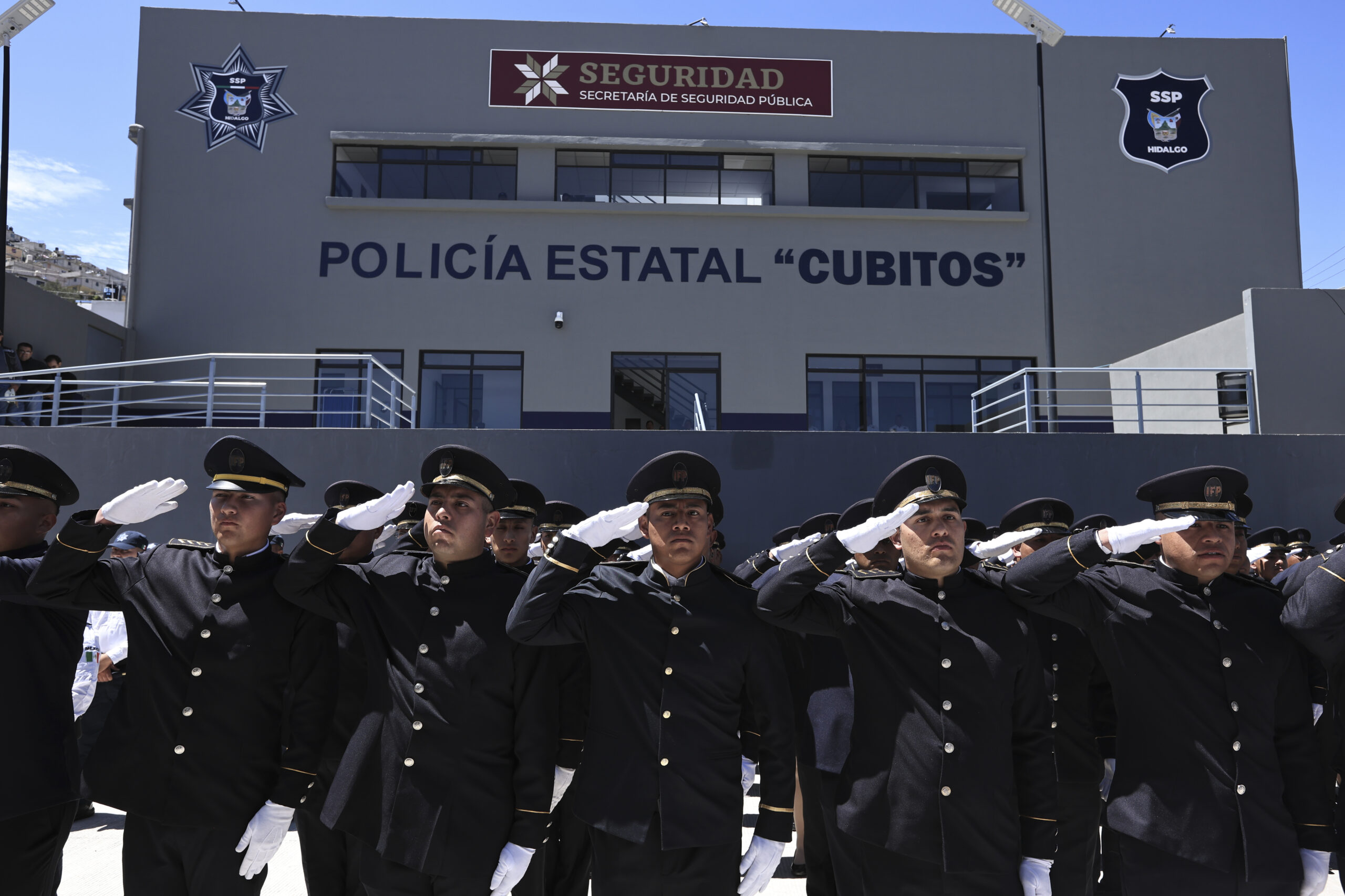 Julio Menchaca inaugura Cuartel de la Policía Estatal Cubitos